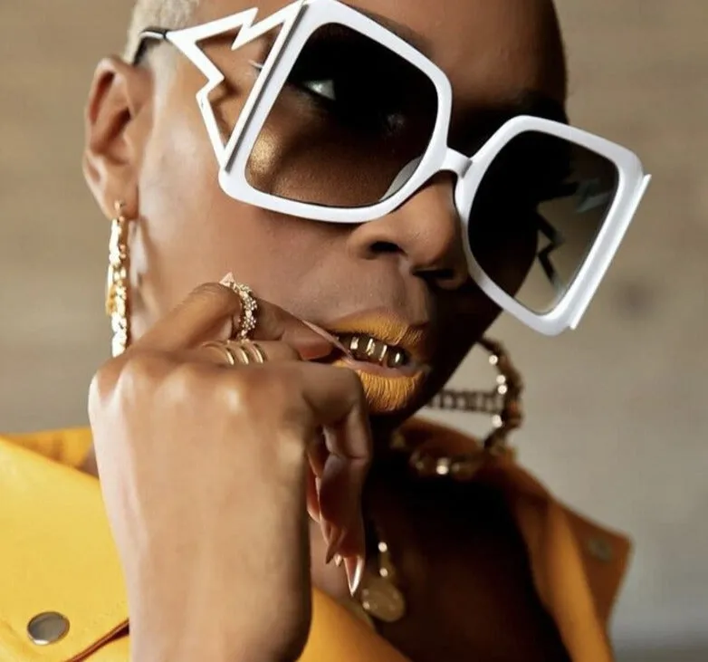 BOW TIE Hollow Oversize Square Sunglasses