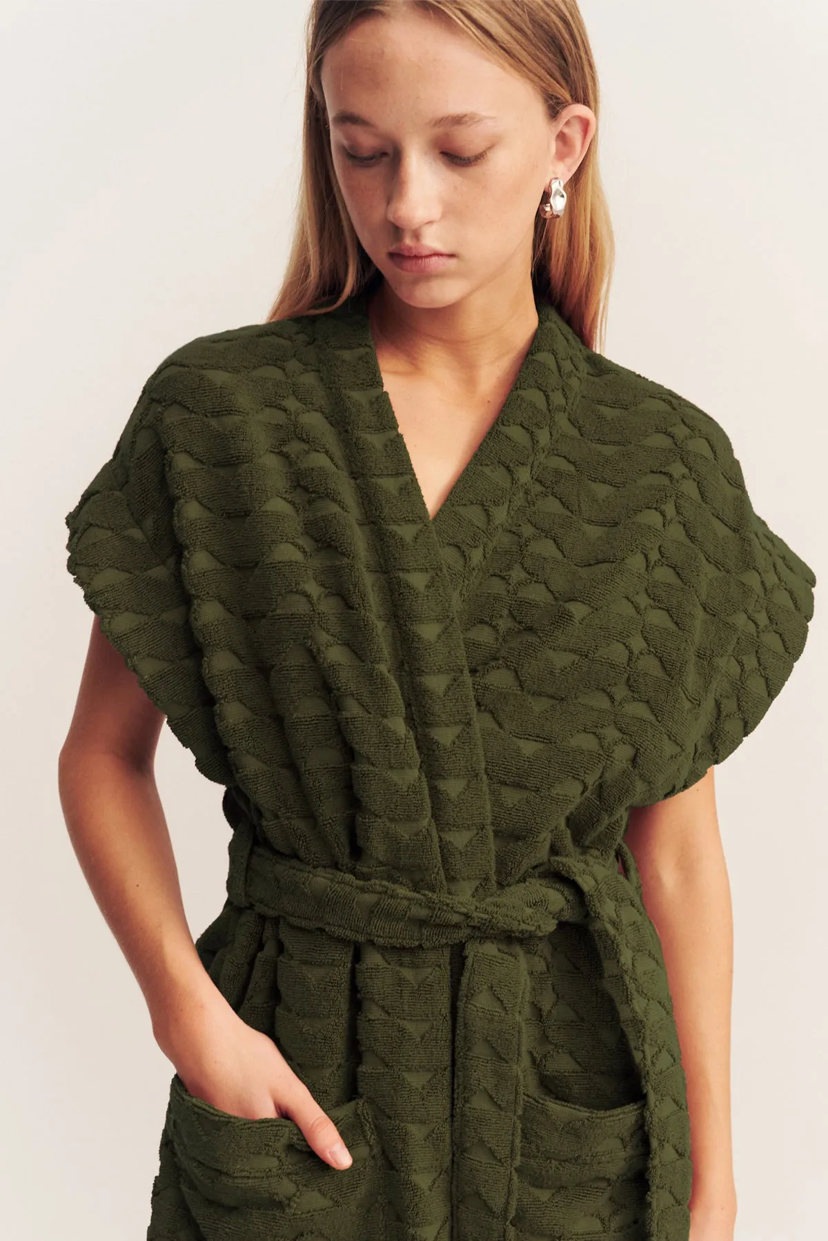 PAULINE SLEEVELESS ROBE - KHAKI