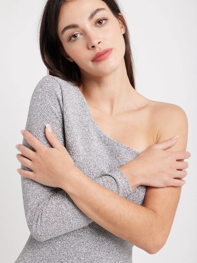 Robe asymétrique à paillettes