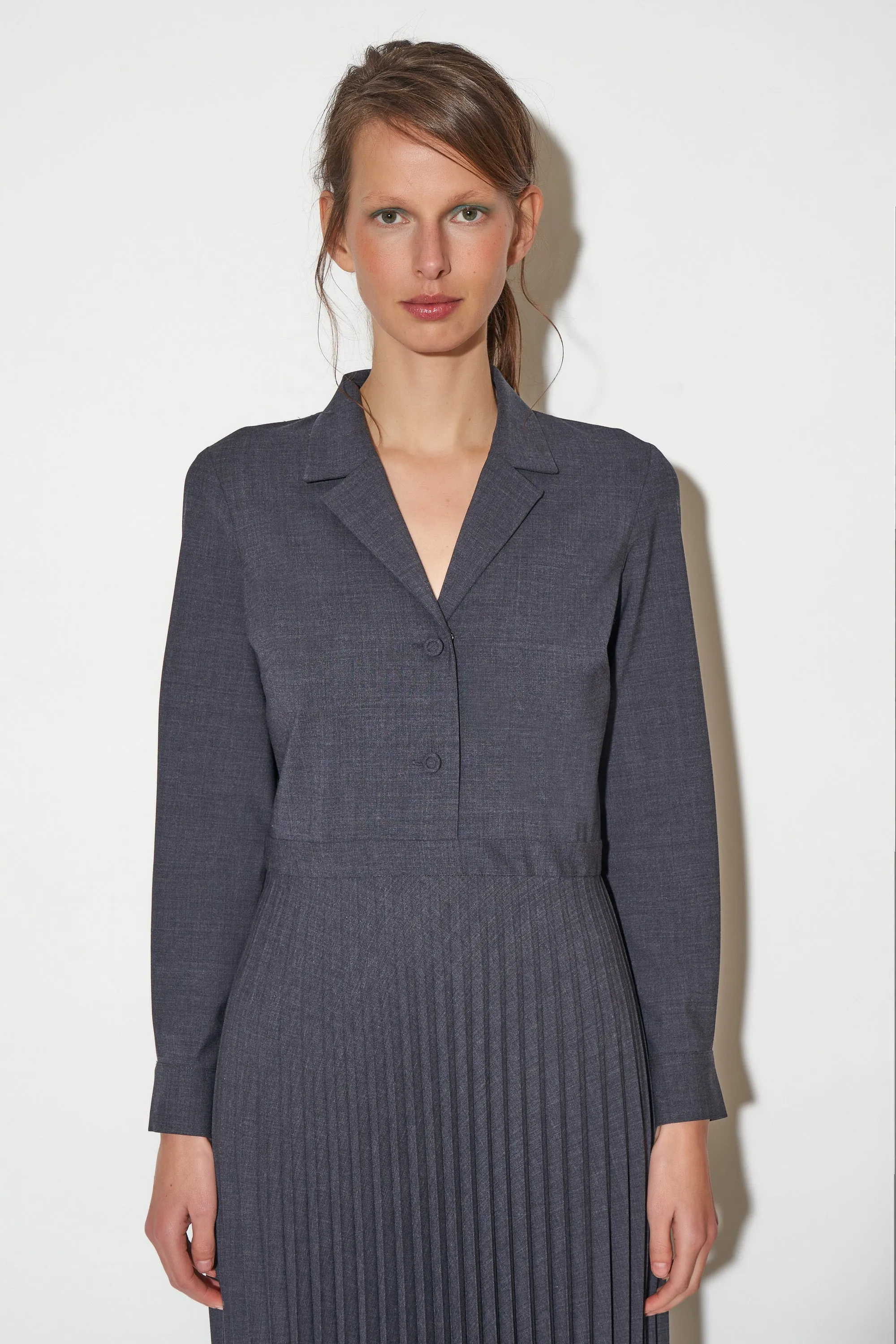 Robe longueur midi en laine tropicale