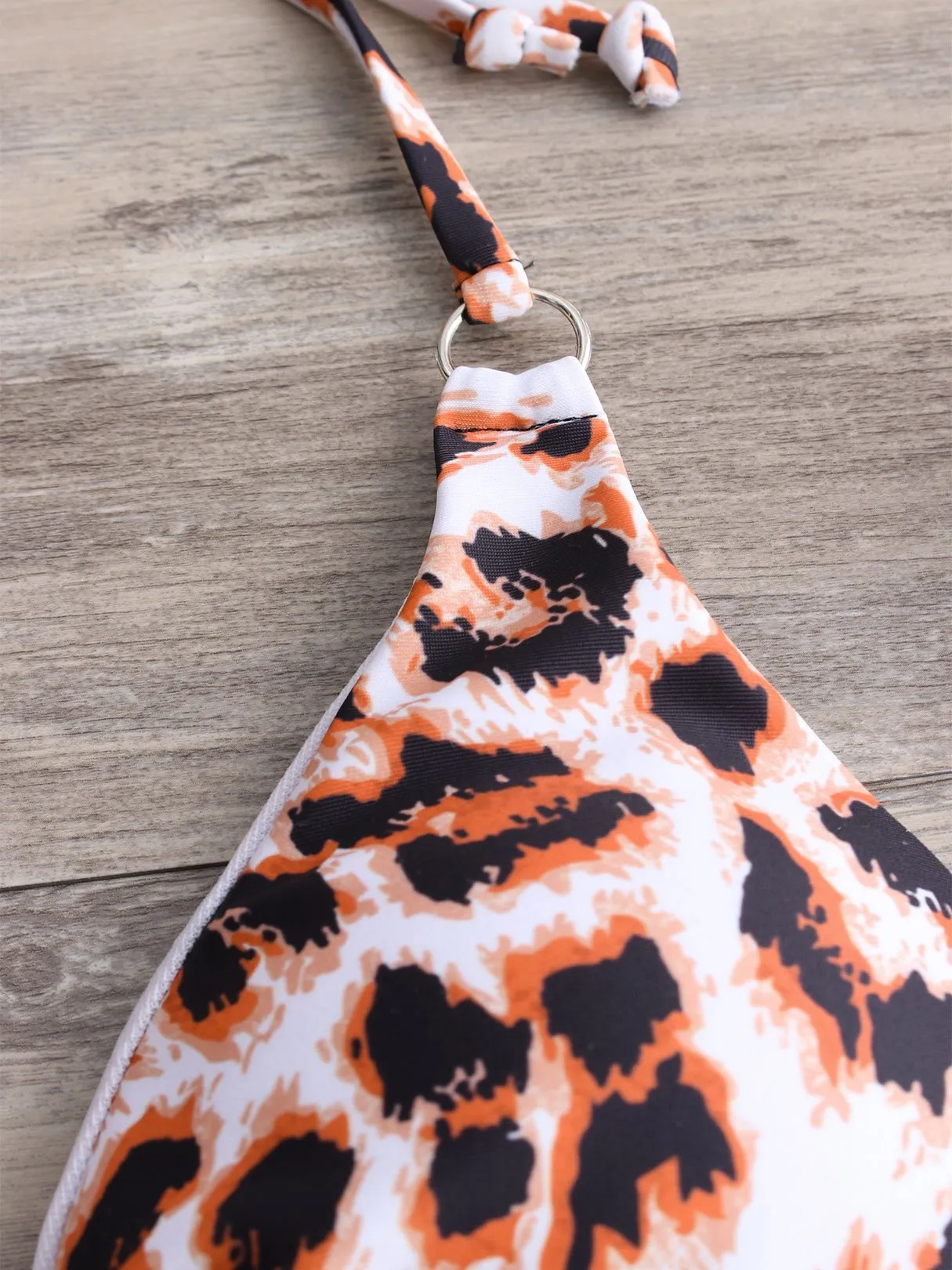 Wholesale Halter Leopard Backless Tie-Up Bikinis Set