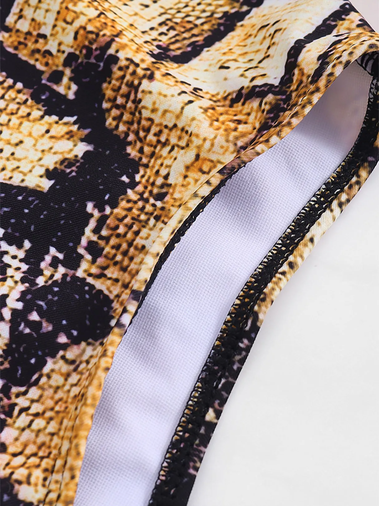 Wholesale Scoop Neck Sleeveless Snake Bikinis
